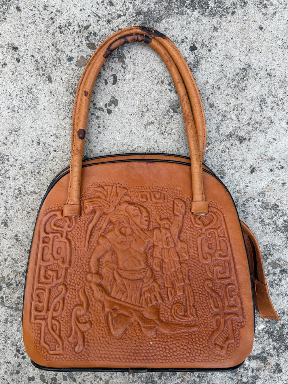 Vintage Hand-Tooled Tan Leather Women’s Shoulder Bag